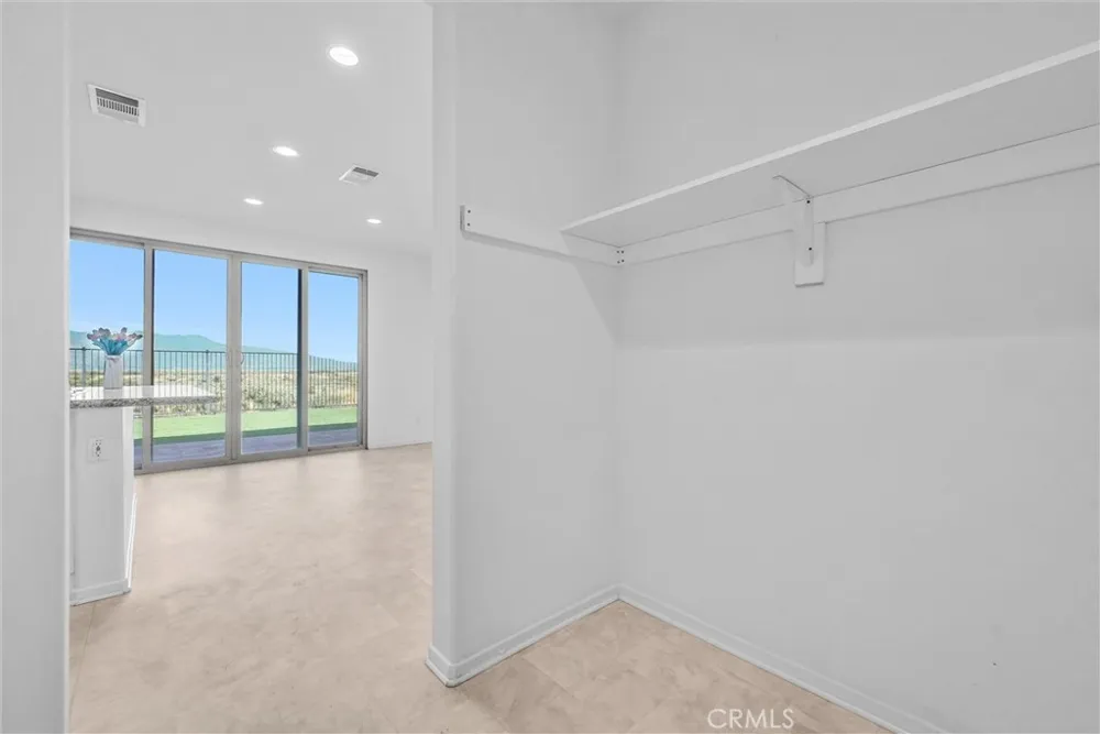 29109 Sunforest Lake Elsinore, CA 92530