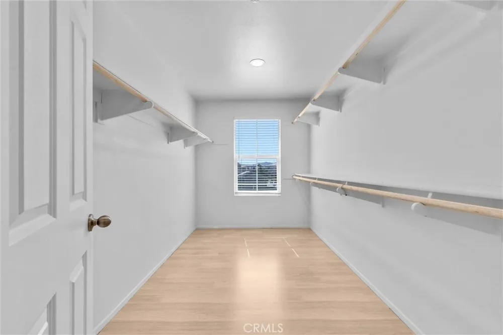 29109 Sunforest Lake Elsinore, CA 92530