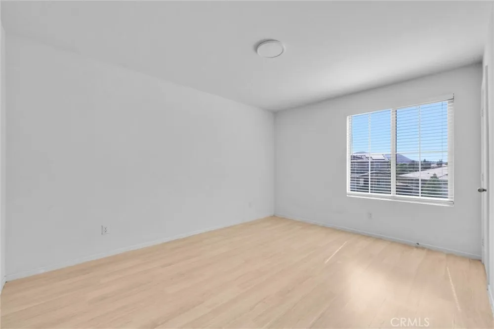 29109 Sunforest Lake Elsinore, CA 92530