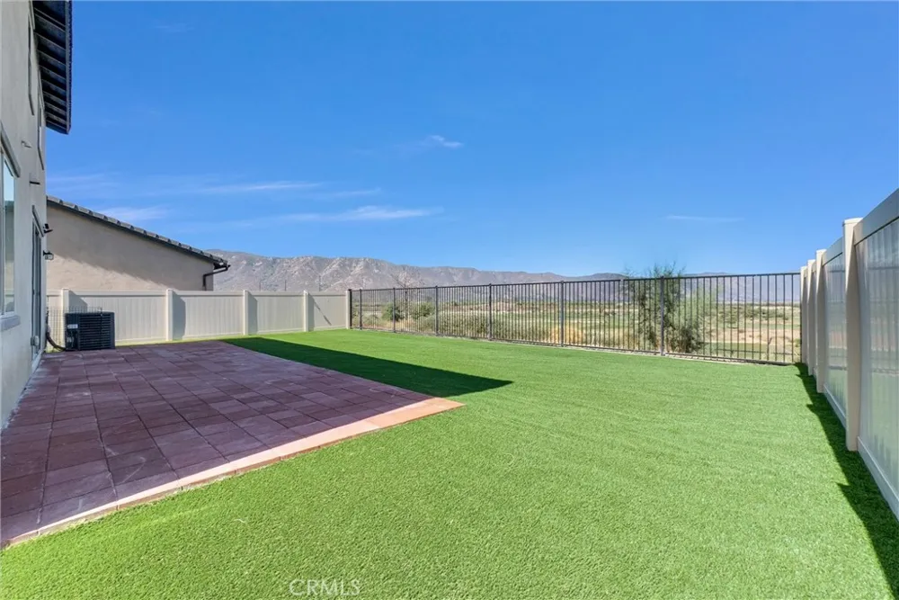 29109 Sunforest Lake Elsinore, CA 92530