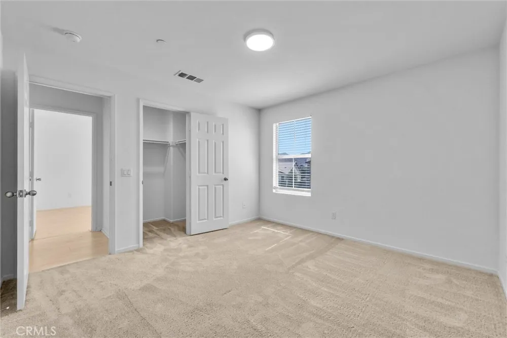 29109 Sunforest Lake Elsinore, CA 92530