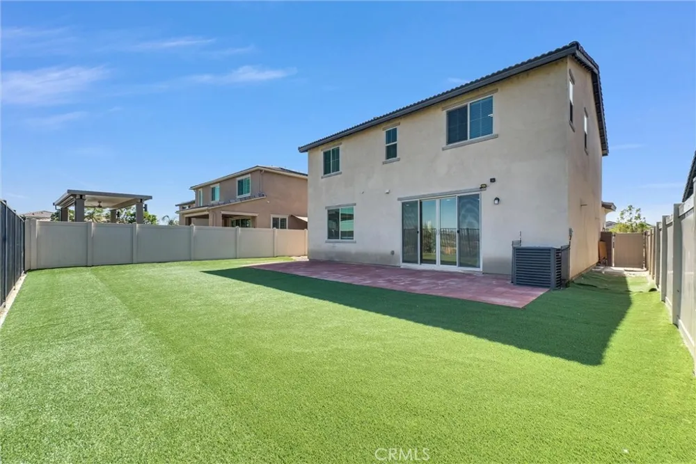 29109 Sunforest Lake Elsinore, CA 92530