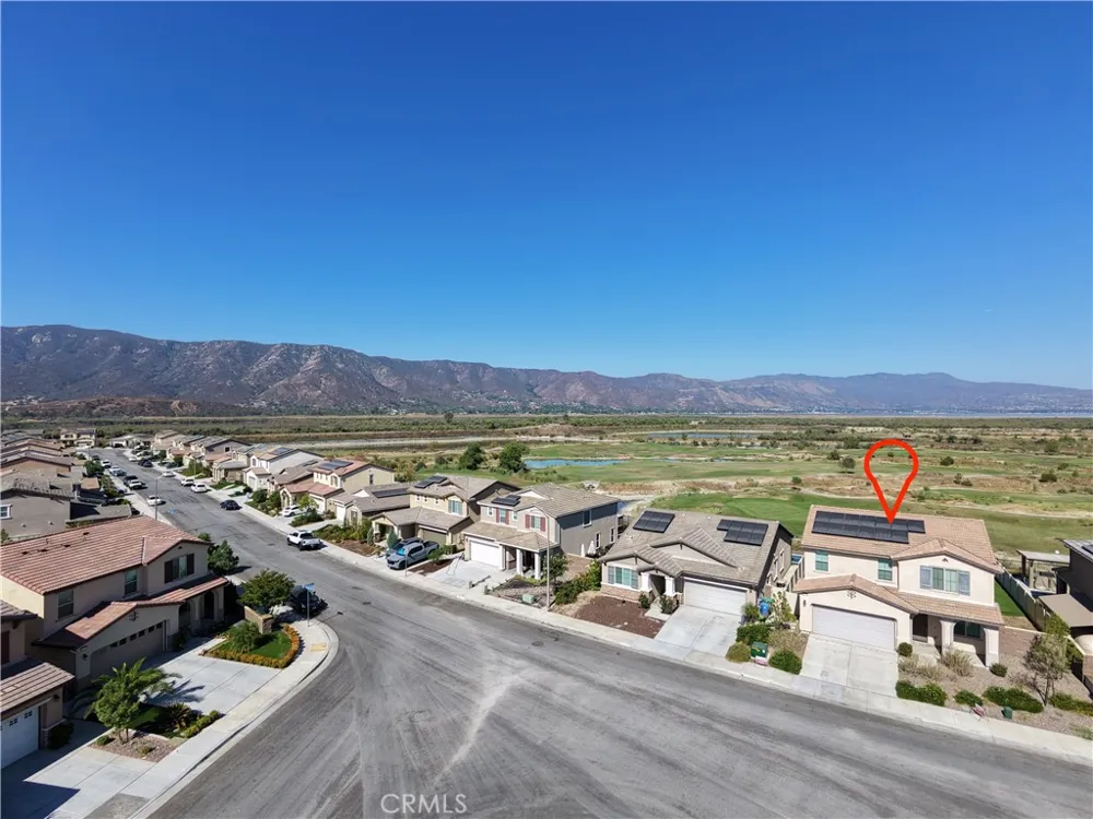 29109 Sunforest Lake Elsinore, CA 92530