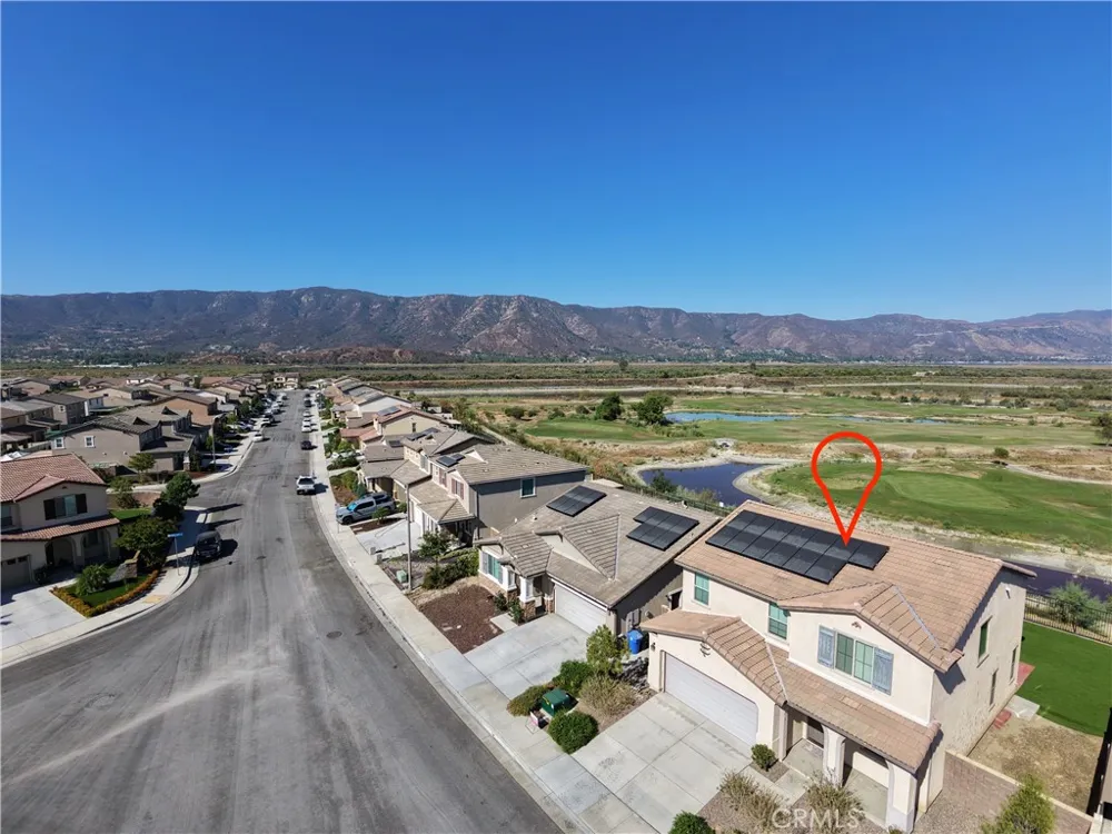 29109 Sunforest Lake Elsinore, CA 92530