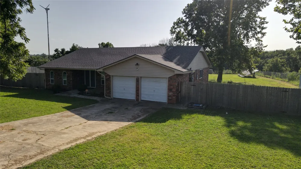 55 Meadow Lane Choctaw, OK 73020
