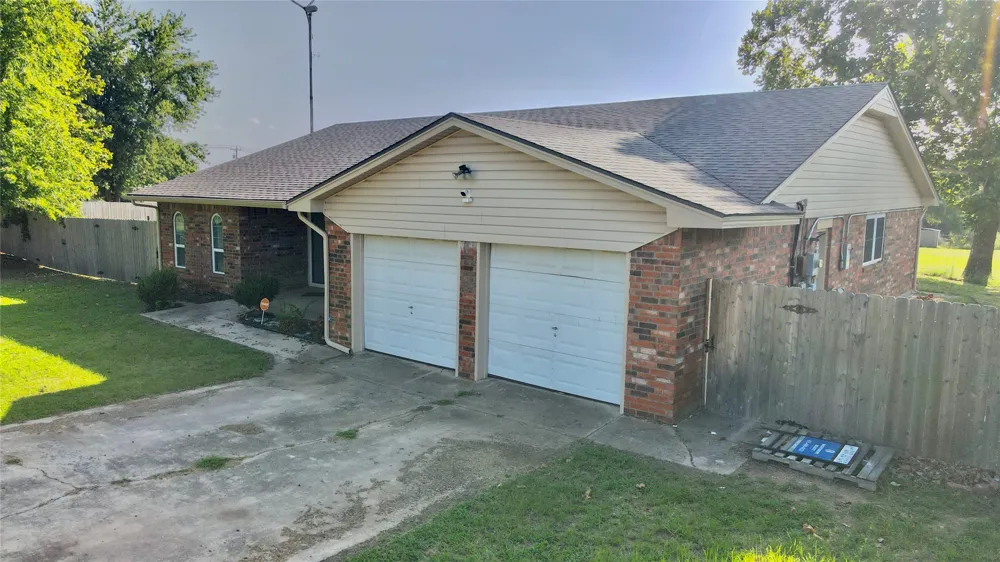 55 Meadow Lane Choctaw, OK 73020