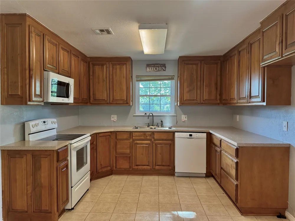 55 Meadow Lane Choctaw, OK 73020