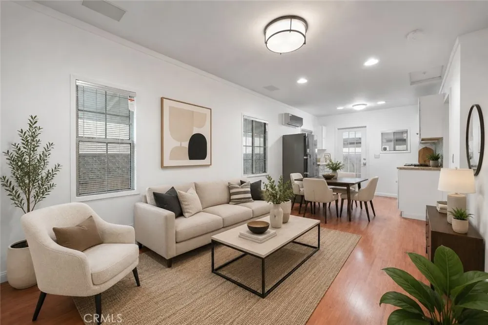 2989 W 12th Street Los Angeles, CA 90006