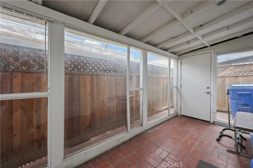 2989 W 12th Street Los Angeles, CA 90006