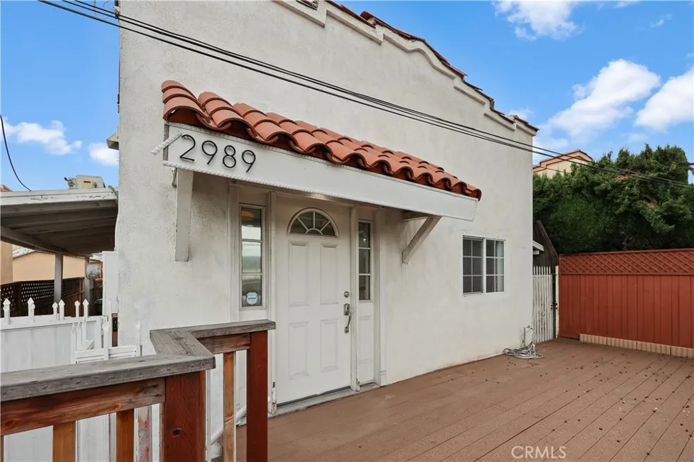 2989 W 12th Street Los Angeles, CA 90006