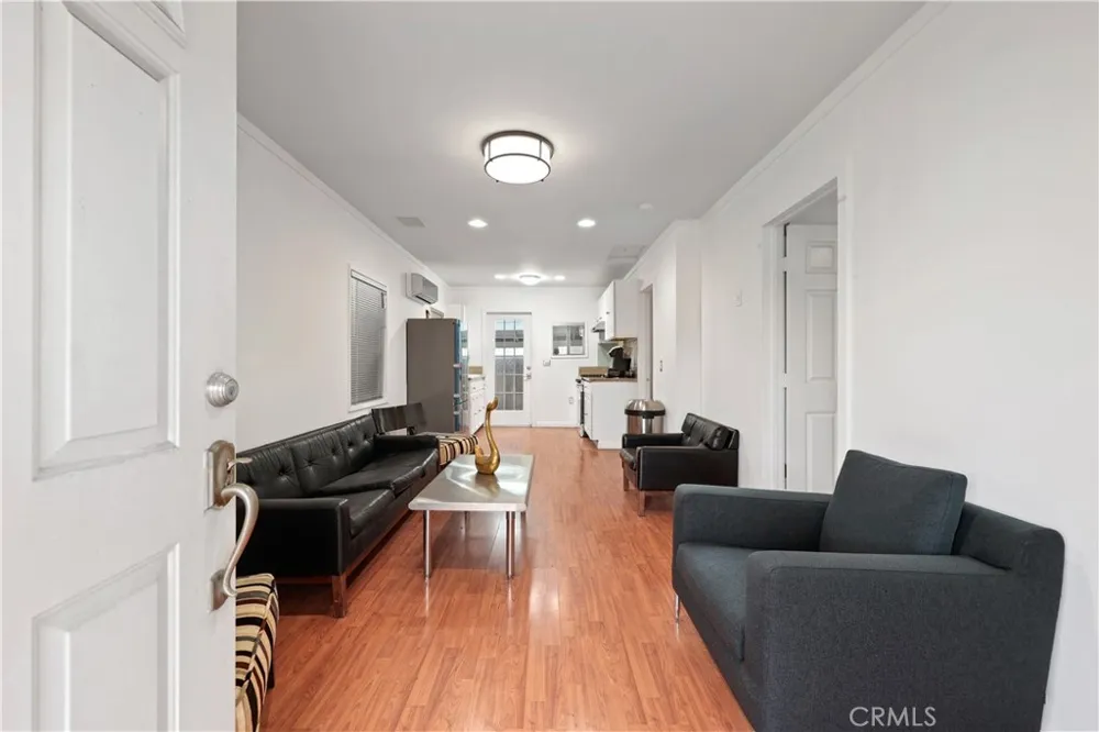 2989 W 12th Street Los Angeles, CA 90006