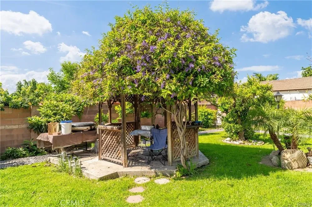 2431 S 2nd Avenue Arcadia, CA 91006