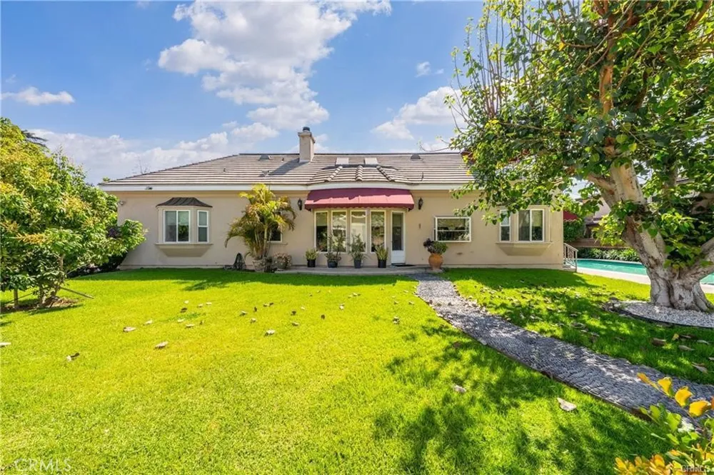 2431 S 2nd Avenue Arcadia, CA 91006