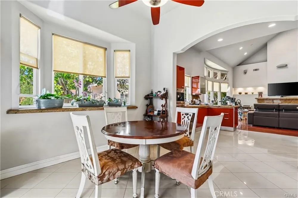 2431 S 2nd Avenue Arcadia, CA 91006