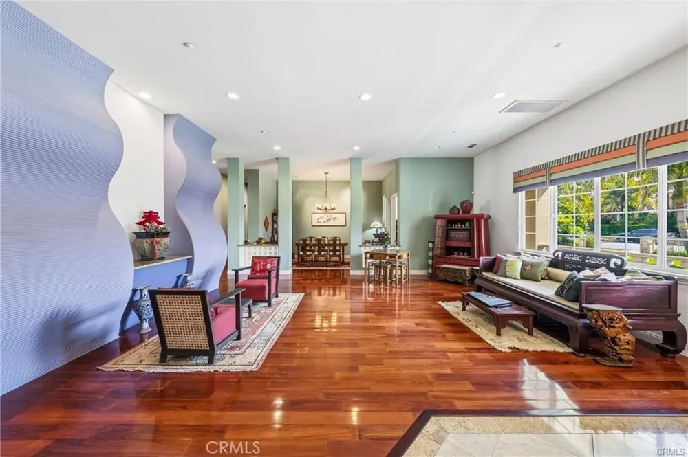 2431 S 2nd Avenue Arcadia, CA 91006