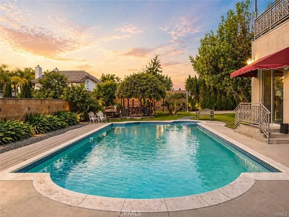 2431 S 2nd Avenue Arcadia, CA 91006