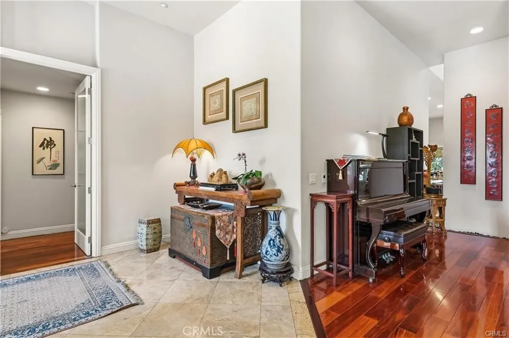 2431 S 2nd Avenue Arcadia, CA 91006