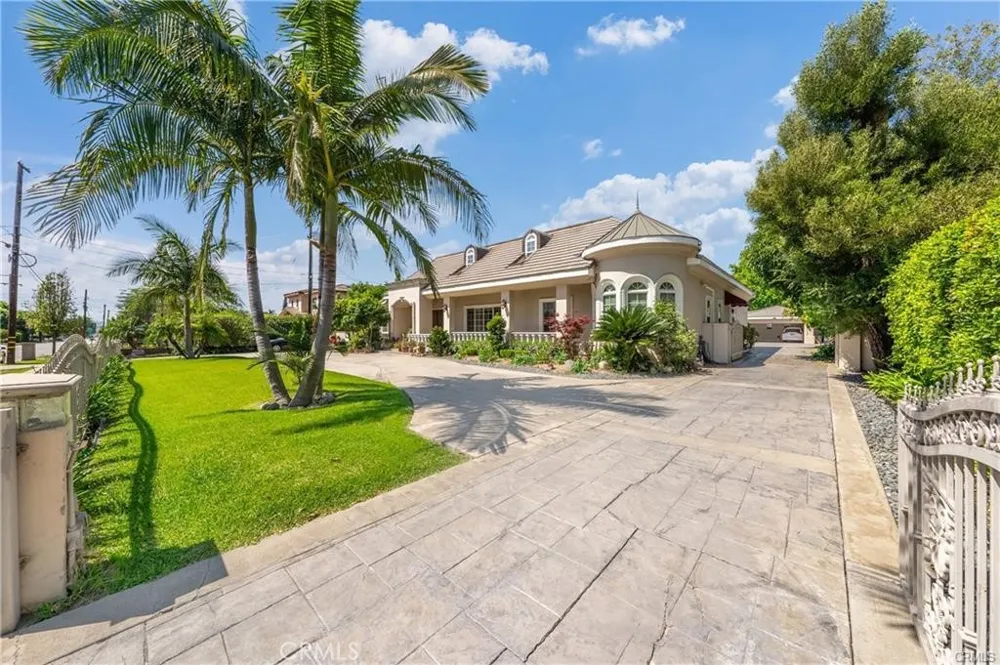 2431 S 2nd Avenue Arcadia, CA 91006