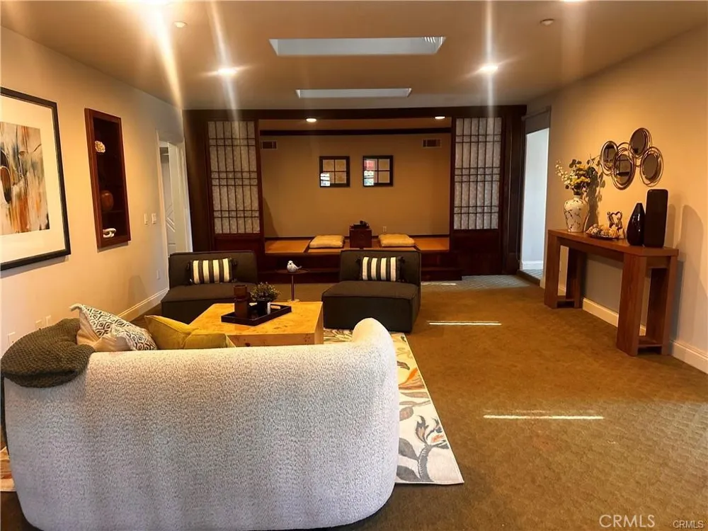 2431 S 2nd Avenue Arcadia, CA 91006