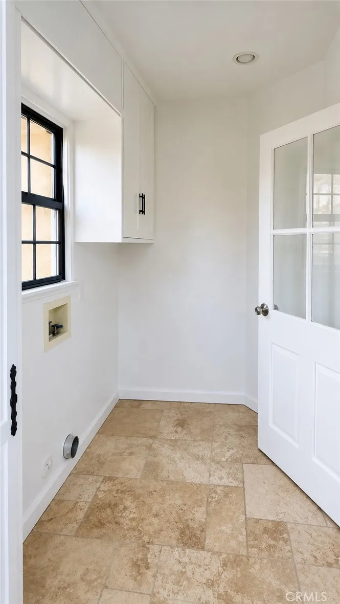 621 Almansor Alhambra, CA 91801