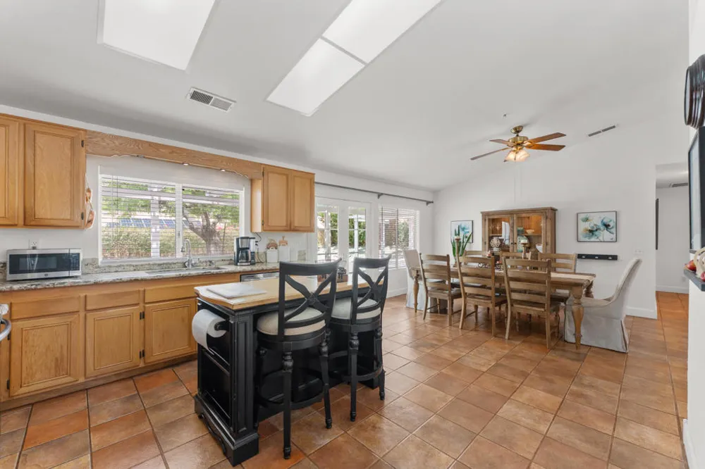 65920 Avenida Cadena Desert Hot Springs, CA 92240