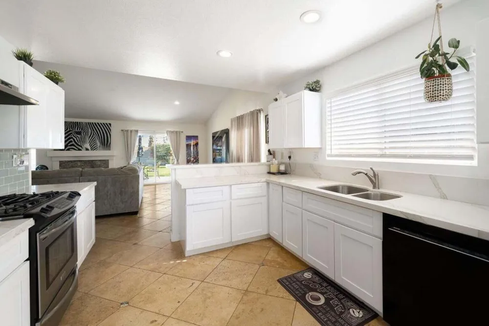 69766 Northhampton Avenue Cathedral City, CA 92234