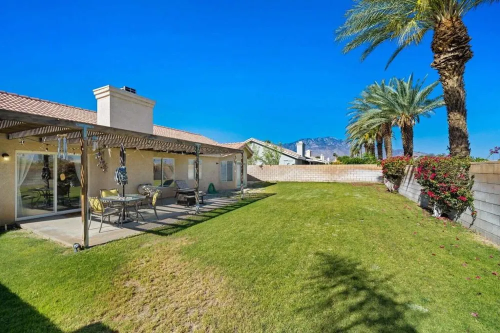 69766 Northhampton Avenue Cathedral City, CA 92234