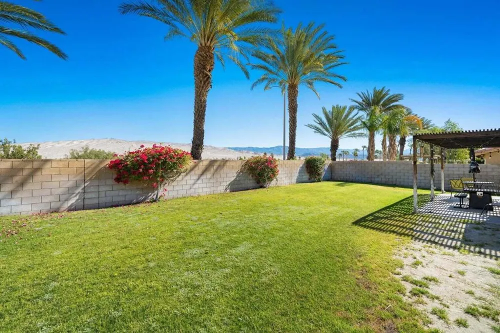 69766 Northhampton Avenue Cathedral City, CA 92234