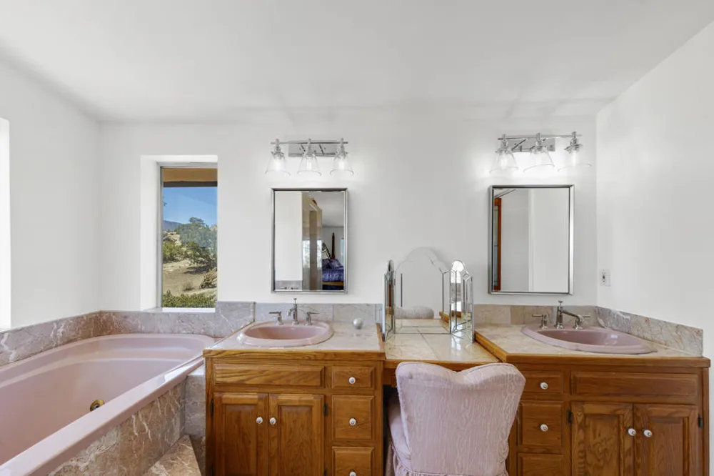 60425 Santa Rosa Road Mountain Center, CA 92561