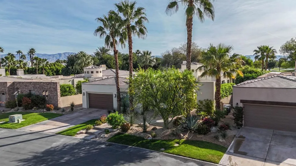 19 Via Haciendas Rancho Mirage, CA 92270