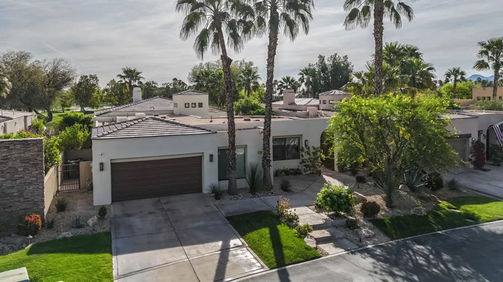 19 Via Haciendas Rancho Mirage, CA 92270