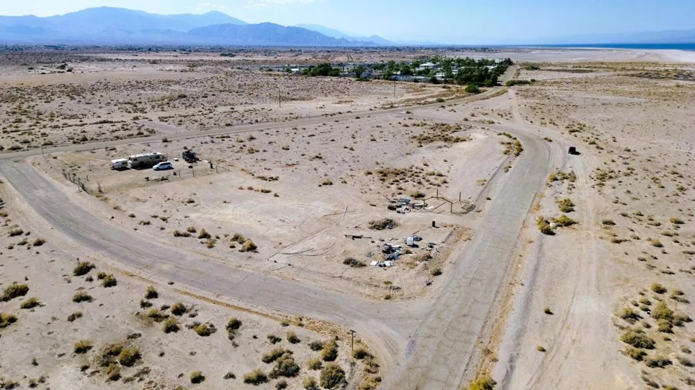 778 Kahoolawe Avenue Thermal, CA 92274