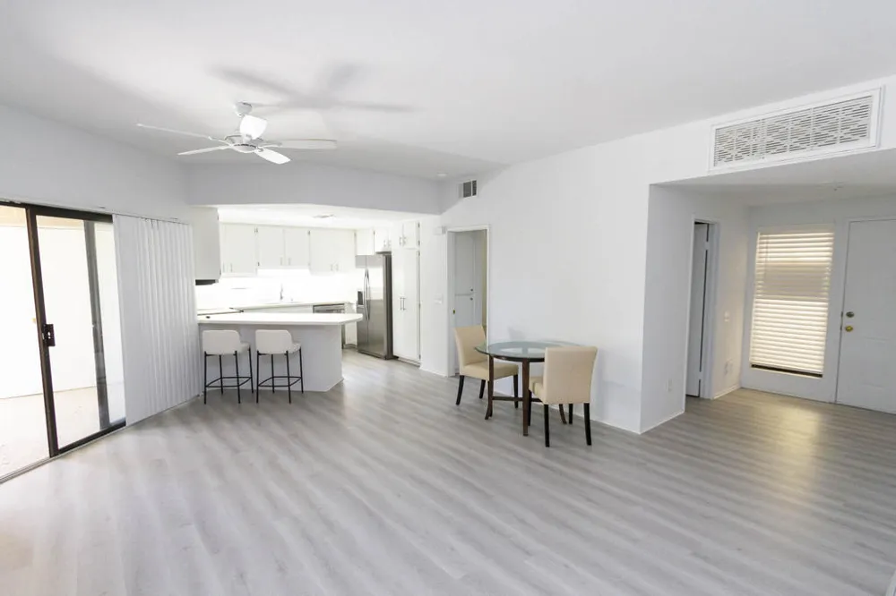 255 S Avenida Caballeros #305 Palm Springs, CA 92262