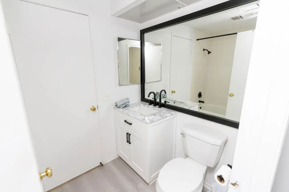 255 S Avenida Caballeros #305 Palm Springs, CA 92262