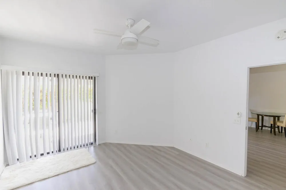255 S Avenida Caballeros #305 Palm Springs, CA 92262