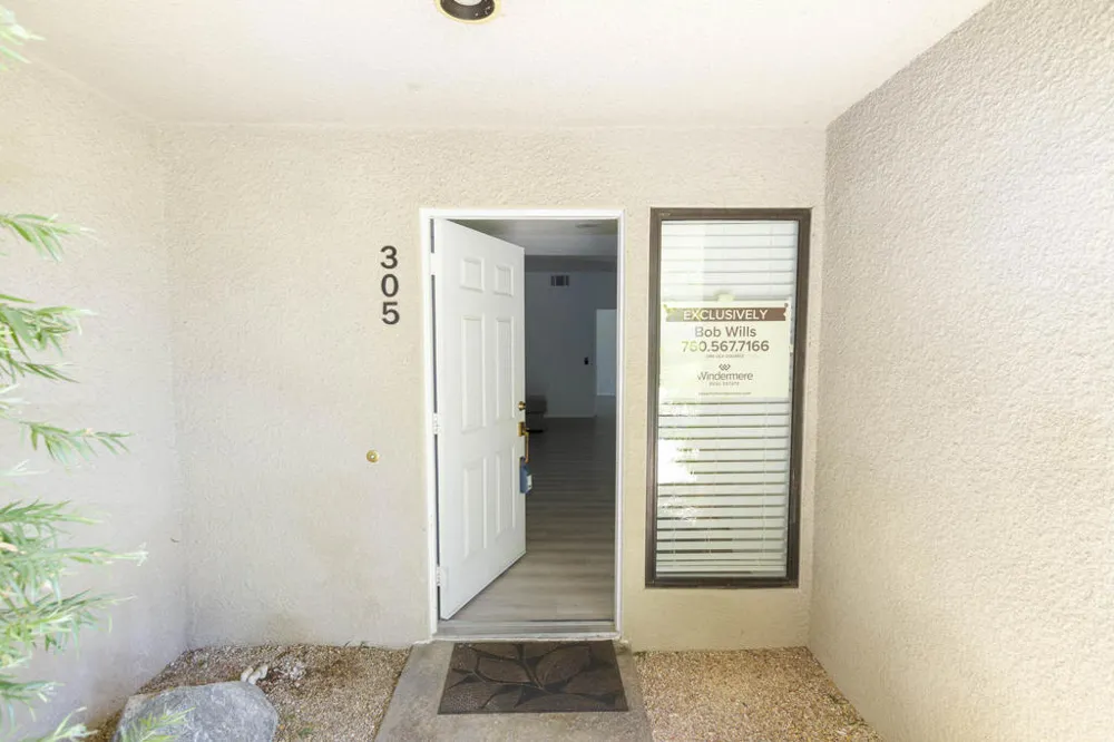 255 S Avenida Caballeros #305 Palm Springs, CA 92262