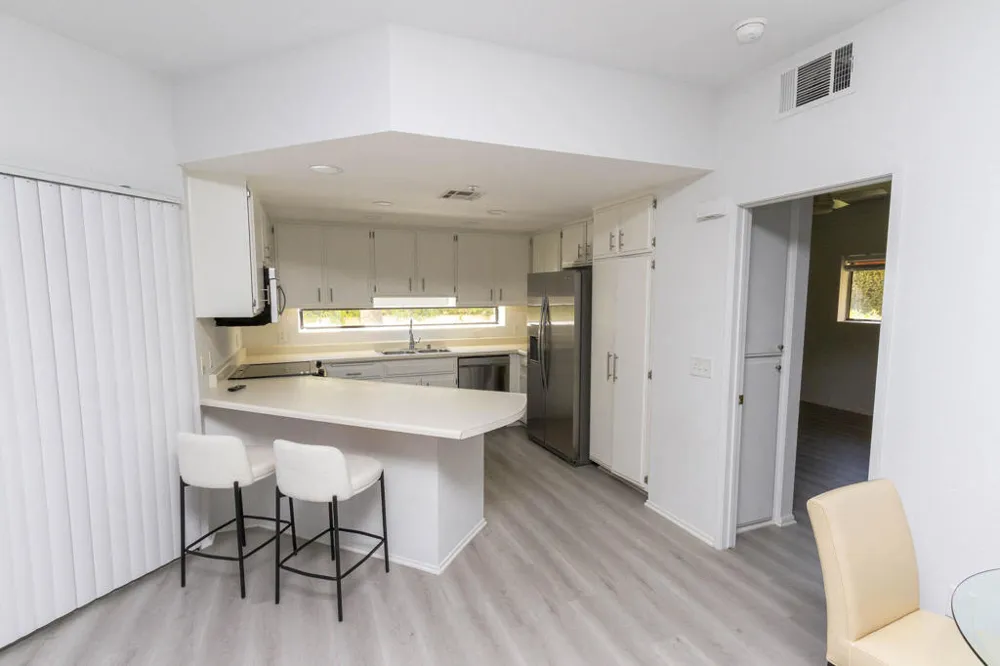 255 S Avenida Caballeros #305 Palm Springs, CA 92262