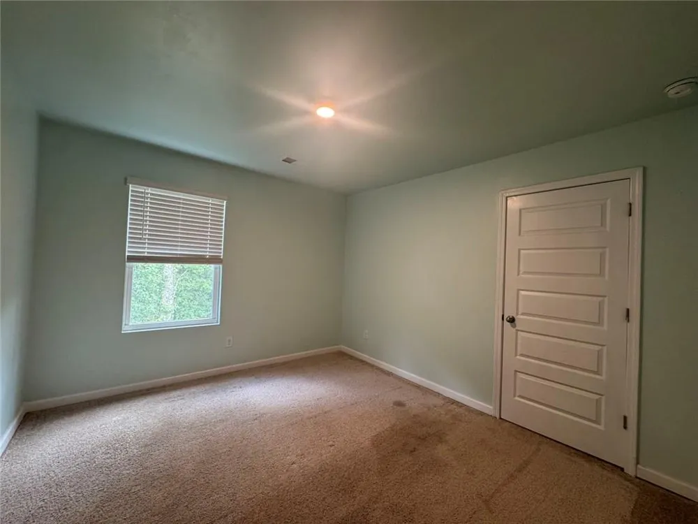 146 Silver Birch Pass Newnan, GA 30265