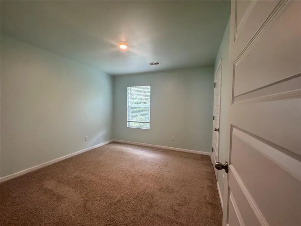 146 Silver Birch Pass Newnan, GA 30265