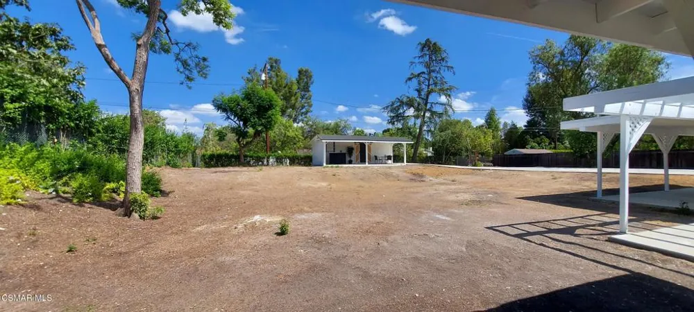 1271 La Jolla Drive Thousand Oaks, CA 91362