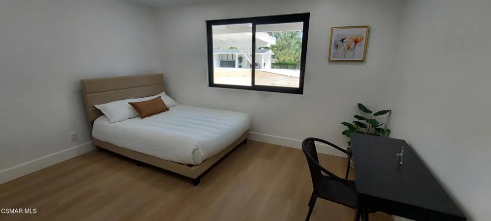 1271 La Jolla Drive Thousand Oaks, CA 91362
