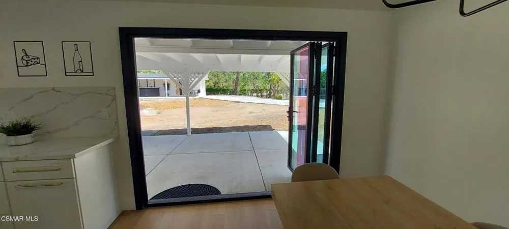 1271 La Jolla Drive Thousand Oaks, CA 91362