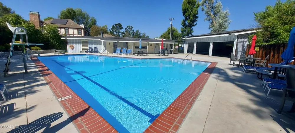 1271 La Jolla Drive Thousand Oaks, CA 91362