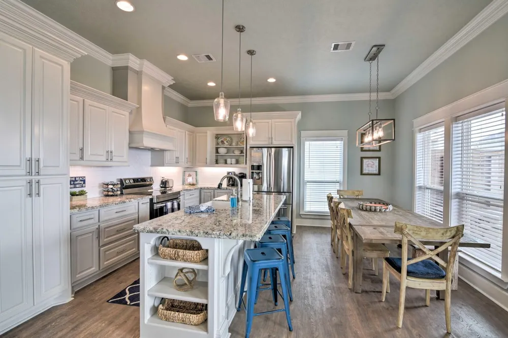 1963 Ave J Port Bolivar, TX 77650