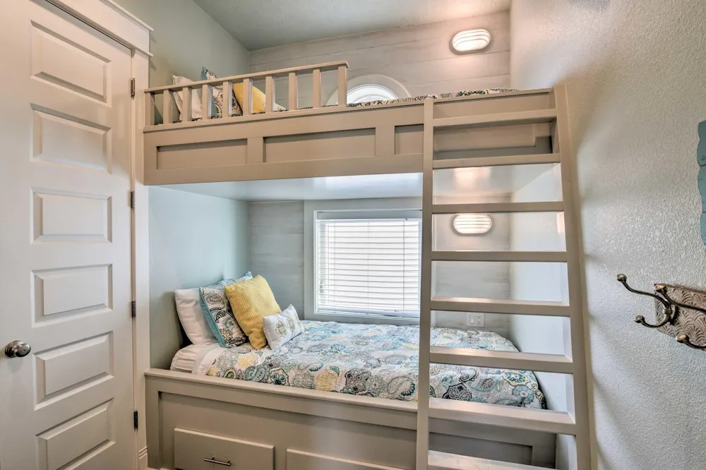 1963 Ave J Port Bolivar, TX 77650