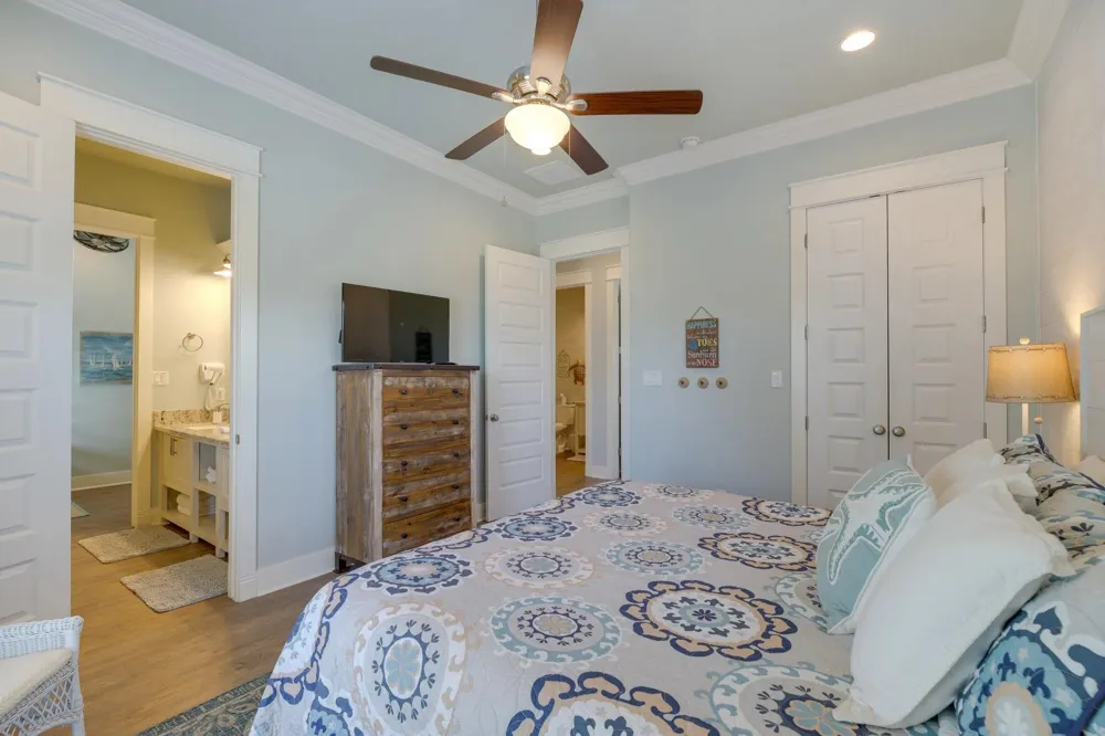 1963 Ave J Port Bolivar, TX 77650
