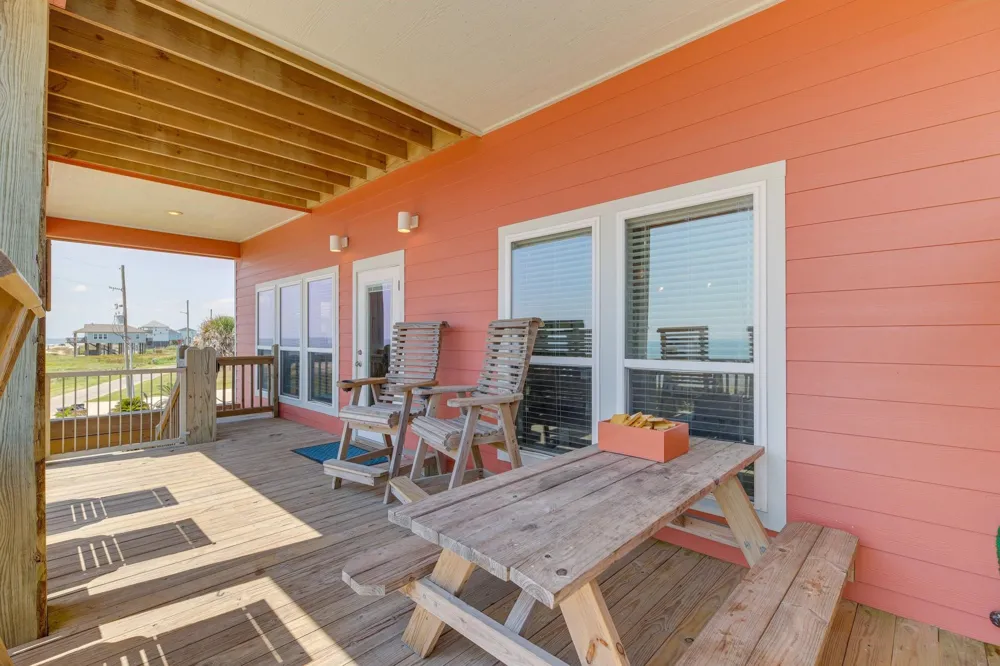 1963 Ave J Port Bolivar, TX 77650