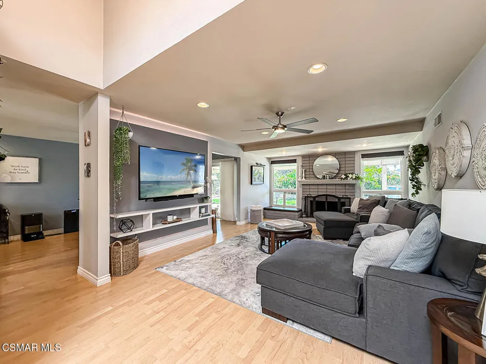 3360 Dalhart Avenue Simi Valley, CA 93063