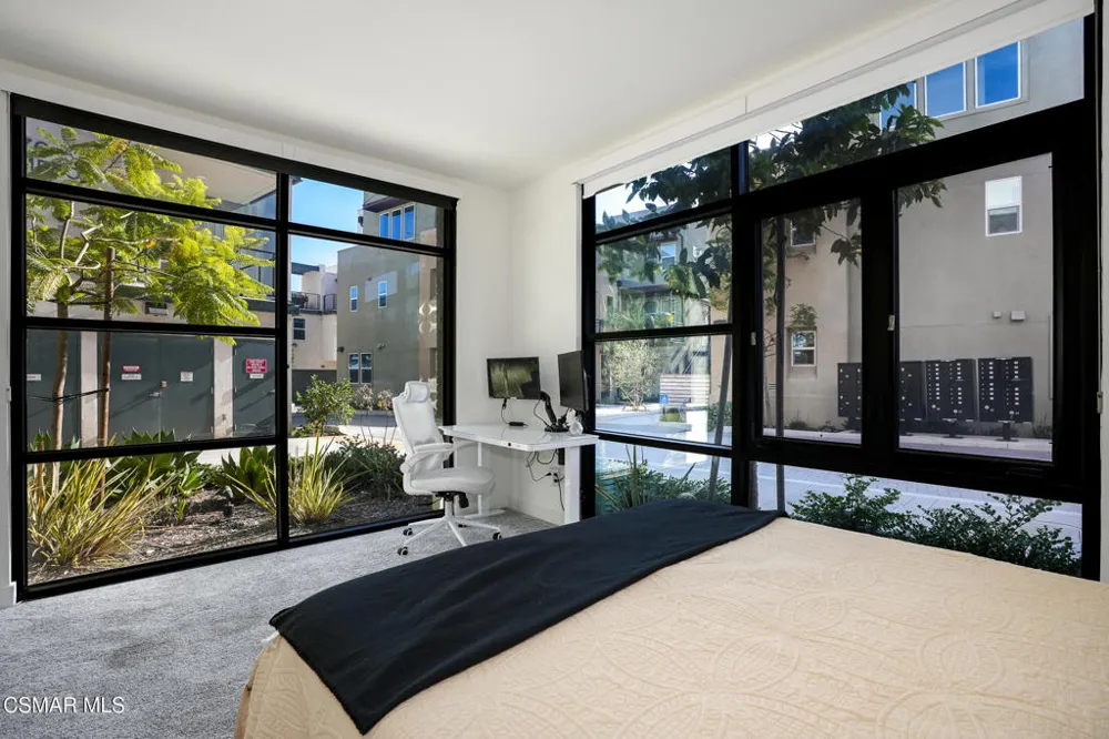1290 E Thompson Boulevard #105 Ventura, CA 93001