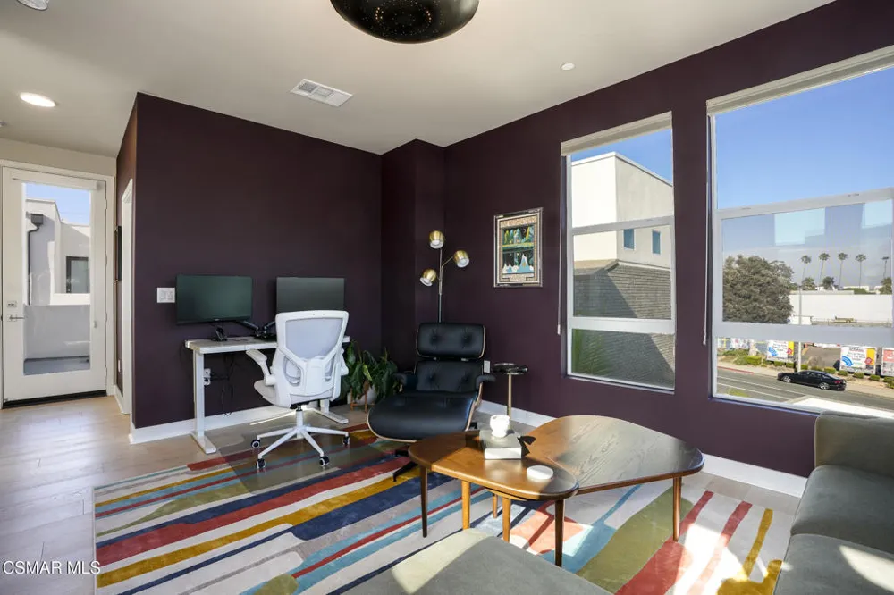 1290 E Thompson Boulevard #105 Ventura, CA 93001